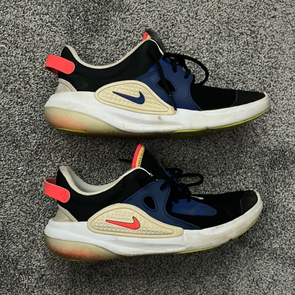 Used - Nike Joyride Sneaker - Sz 10